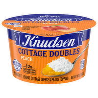 Knudsen Cottage Doubles, Lowfat, 2% Milkfat, Cheese & Peach Topping