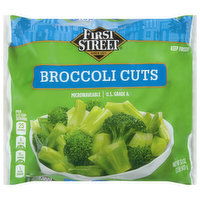 First Street Broccoli, Cuts, 32 Ounce