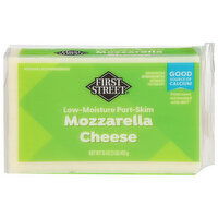 First Street Mozzarella Chunk - 16 Ounce