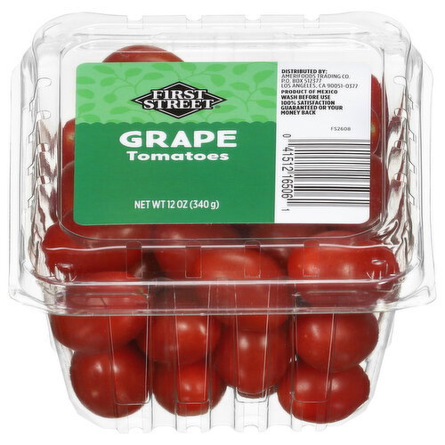 First Street Grape Tomatoes Image 1 of 4