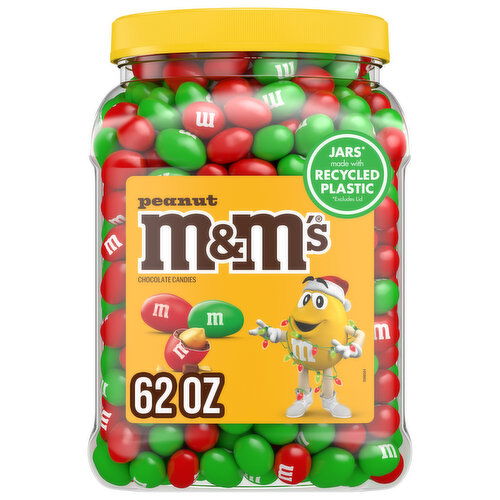 M&M'S Give the gift of fun this holiday season when you treat your friends, family and coworkers to M&M'S Peanut Chocolate Christmas Candy. These bite-size pieces are made with roasted peanuts and real milk chocolate to celebrate the holidays.