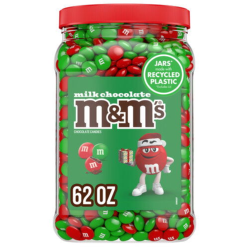 M&M'S Give the gift of fun this holiday season when you treat your friends, family and coworkers to M&M'S Milk Chocolate Christmas Candy. These bite-size pieces are made with real milk chocolate and dressed up in red and green to celebrate the holidays.